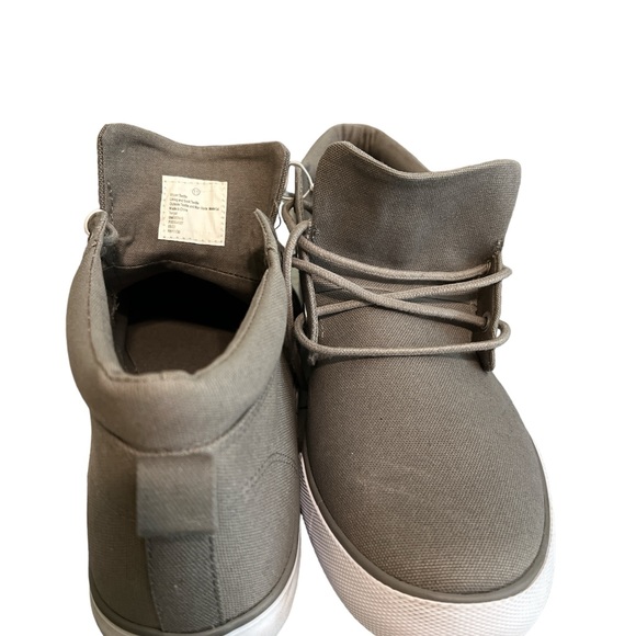 Mens size 11 Goodfellow &Co gray casual ankle high sneakers - Picture 4 of 5